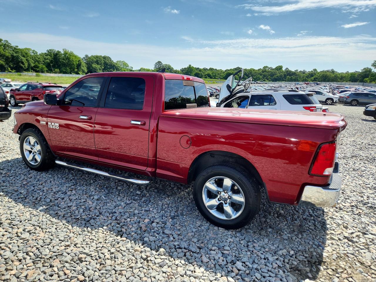 2014 RAM 1500 SLT photo 3
