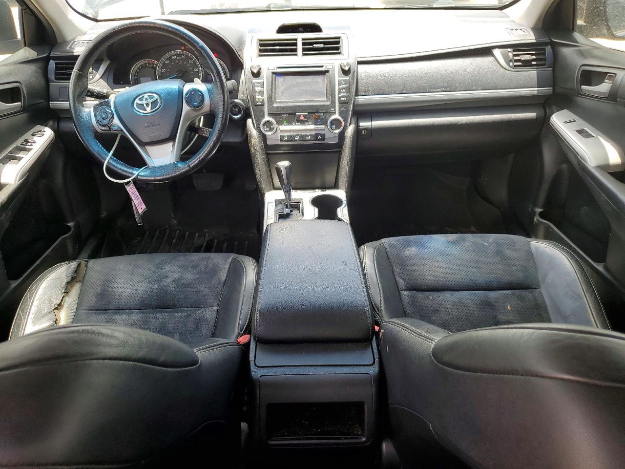 2012 TOYOTA CAMRY SE photo 15