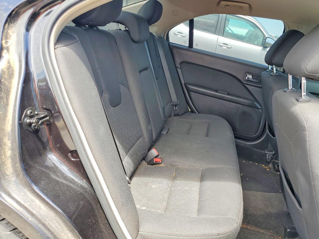 2011 FORD FUSION SE photo 28