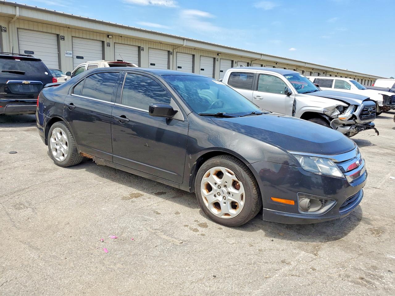 2011 FORD FUSION SE photo 10