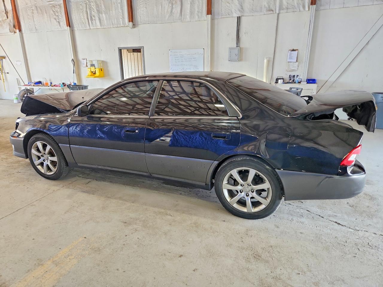 2001 LEXUS ES 300 photo 3