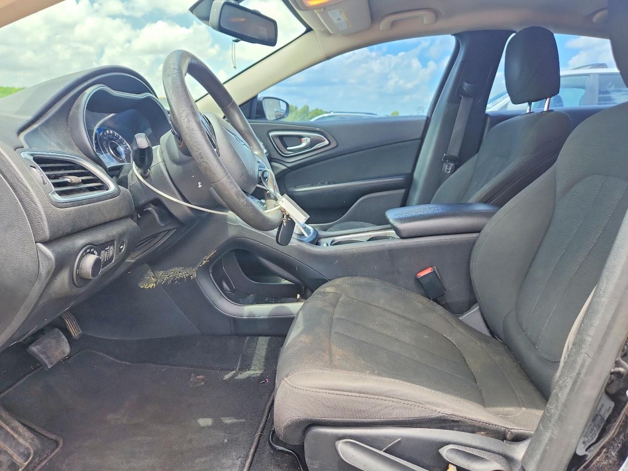 2016 CHRYSLER 200 LIMITED photo 7