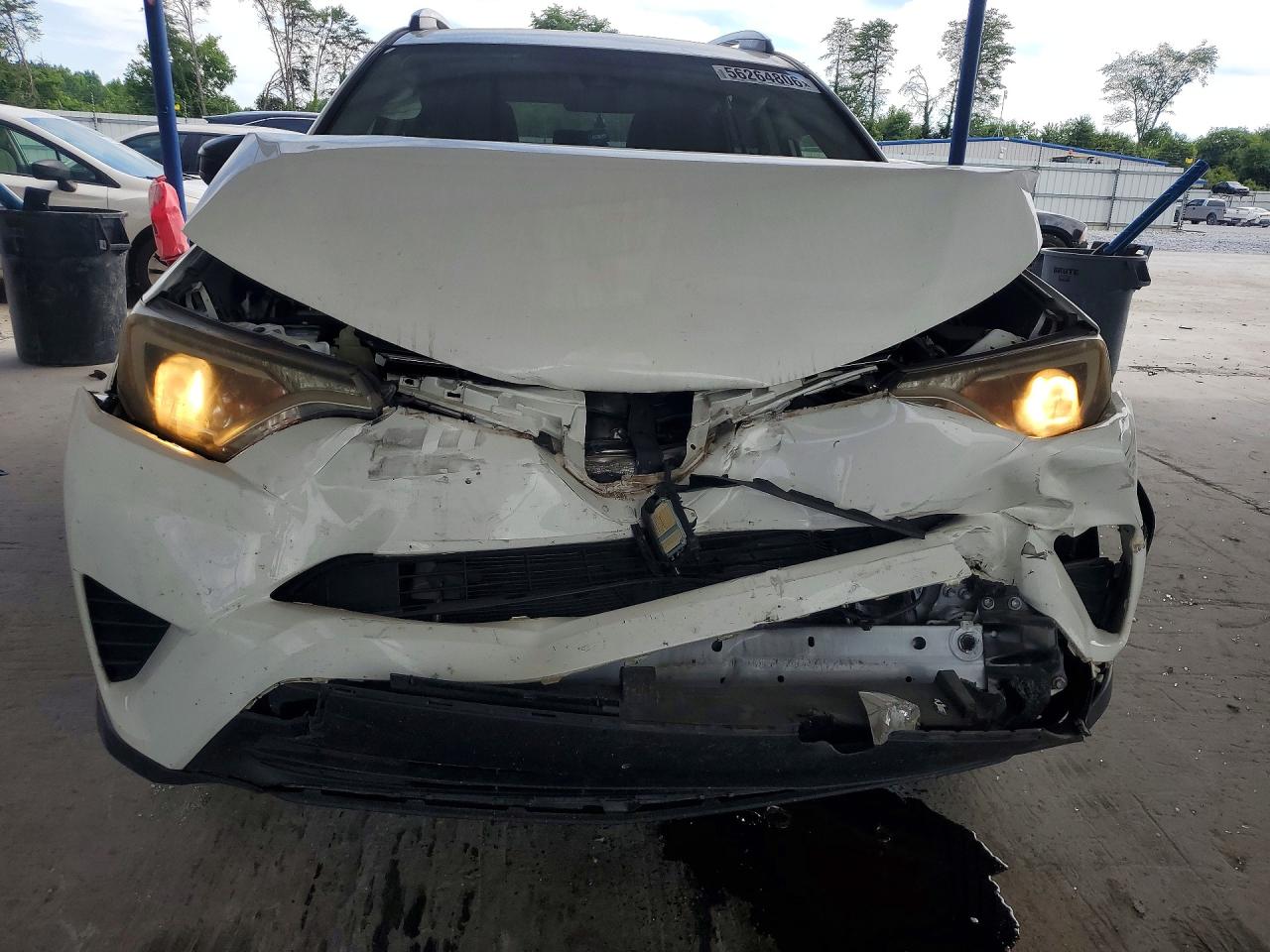 2018 TOYOTA RAV4 LE photo 13