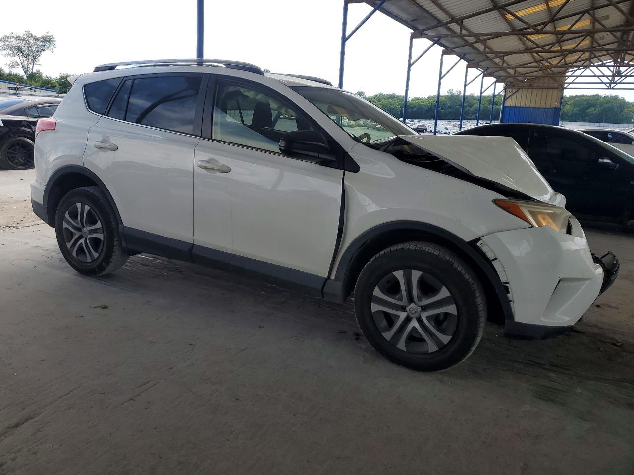 2018 TOYOTA RAV4 LE photo 10