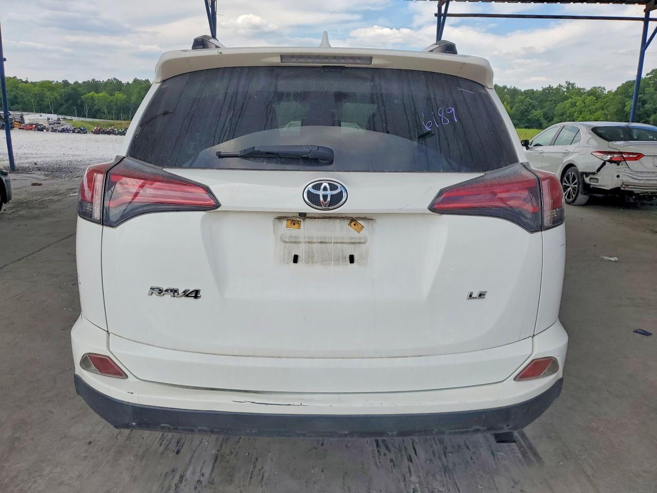 2018 TOYOTA RAV4 LE photo 16