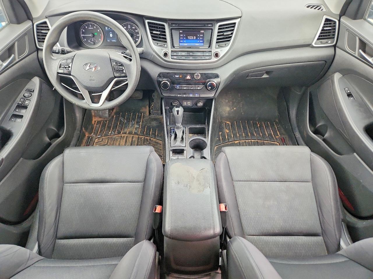 2016 HYUNDAI TUCSON SE photo 22