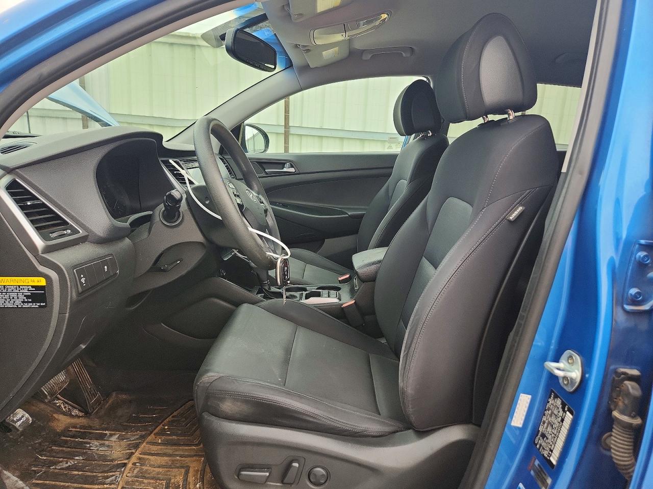 2016 HYUNDAI TUCSON SE photo 19