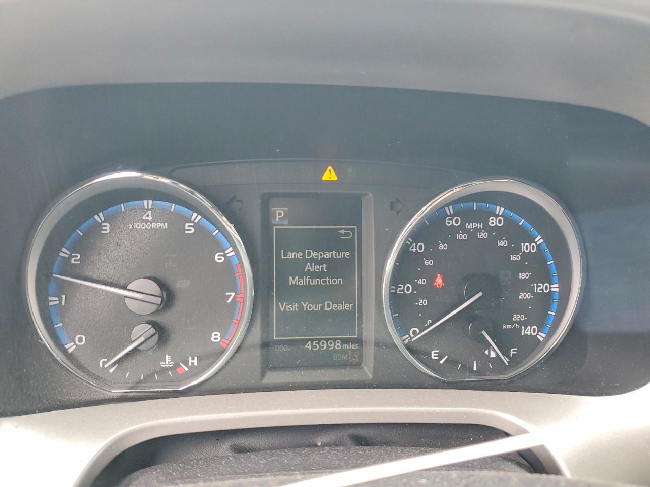 2018 TOYOTA RAV4 LIMITED photo 17