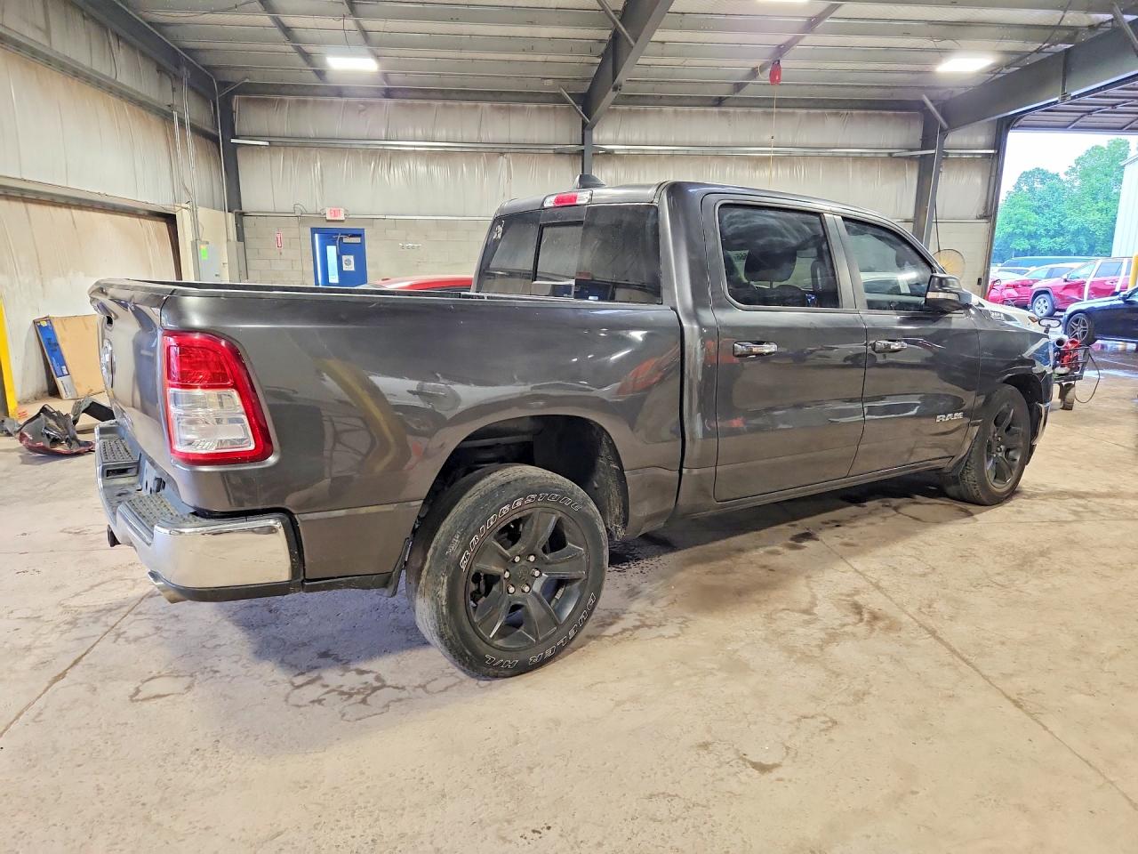 2019 RAM 1500 BIG HORN photo 5