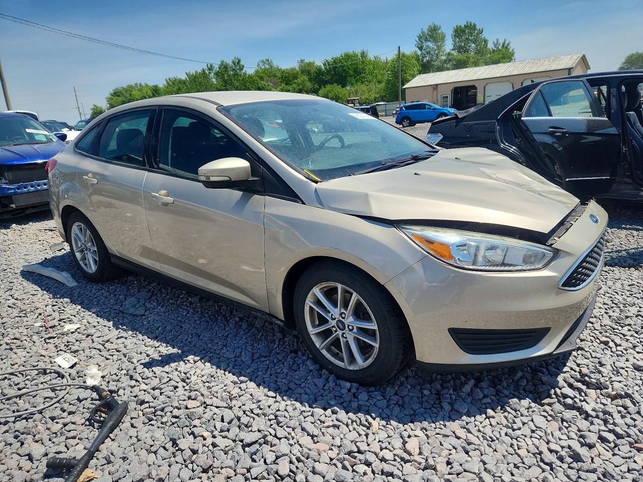2017 FORD FOCUS SE photo 10