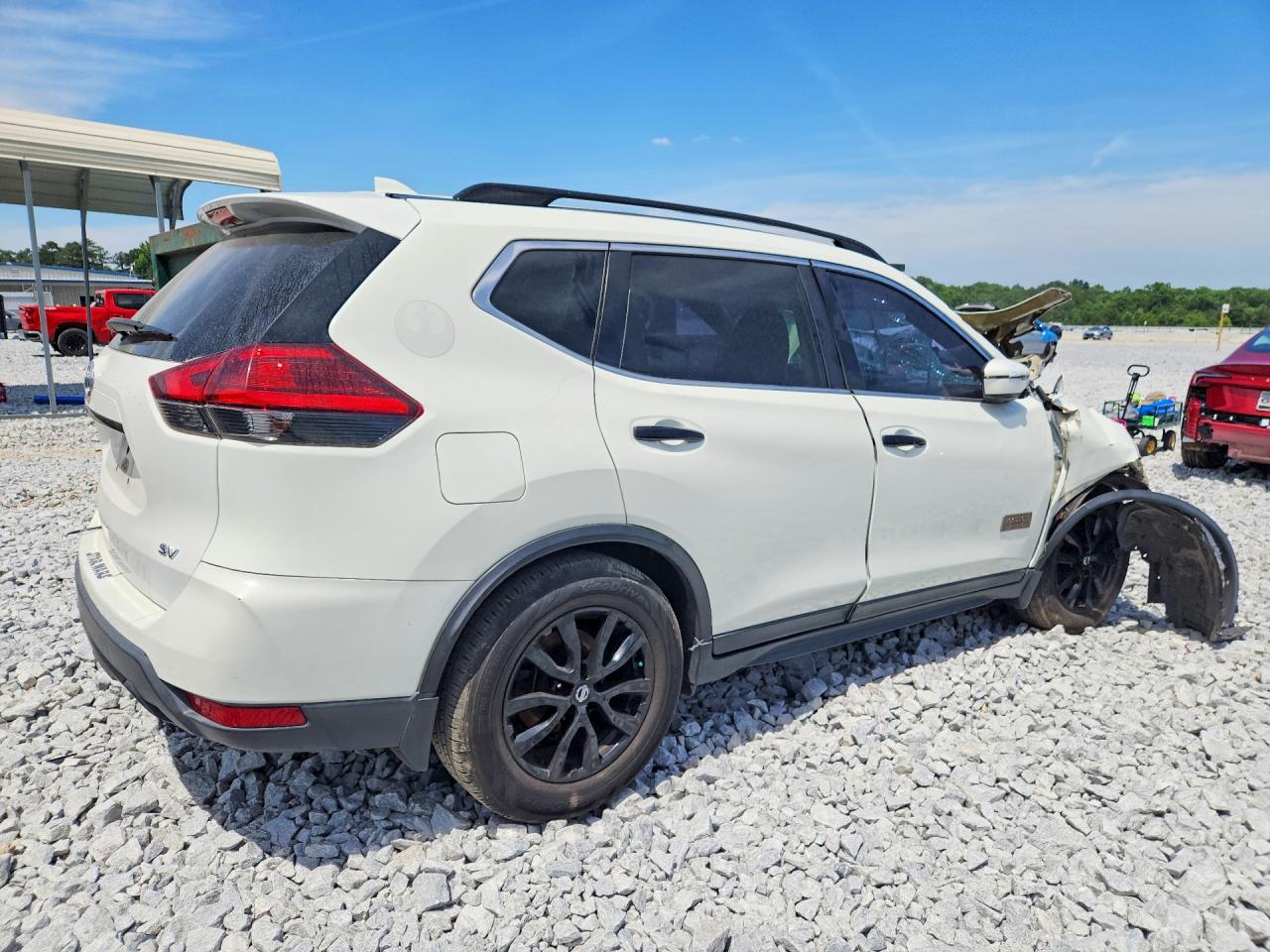 2017 NISSAN ROGUE S photo 5