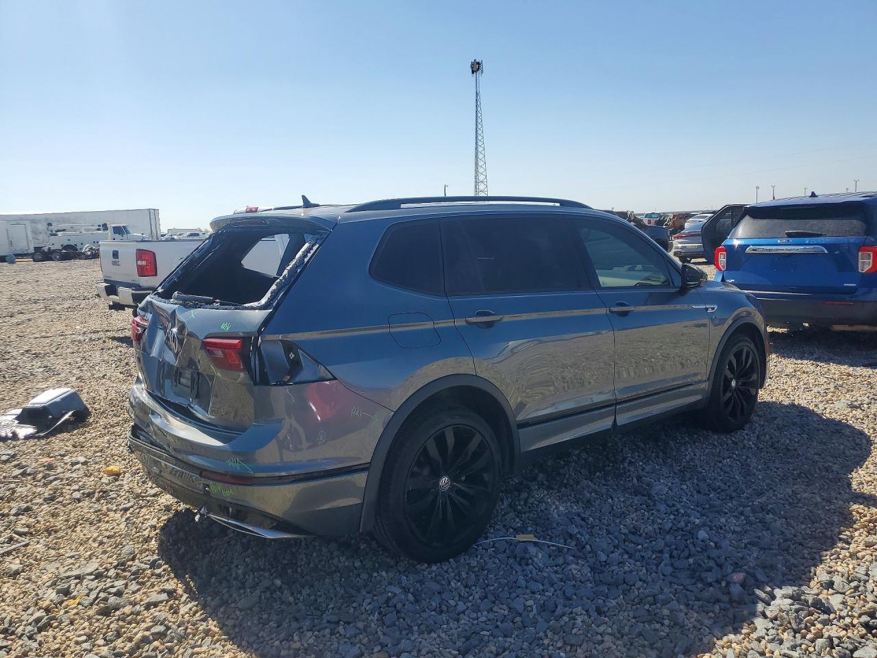 2020 VOLKSWAGEN TIGUAN SE photo 5