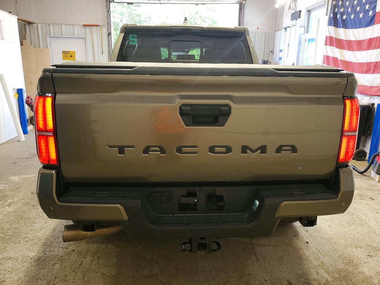 2024 TOYOTA TACOMA TRD SPORT HV photo 6
