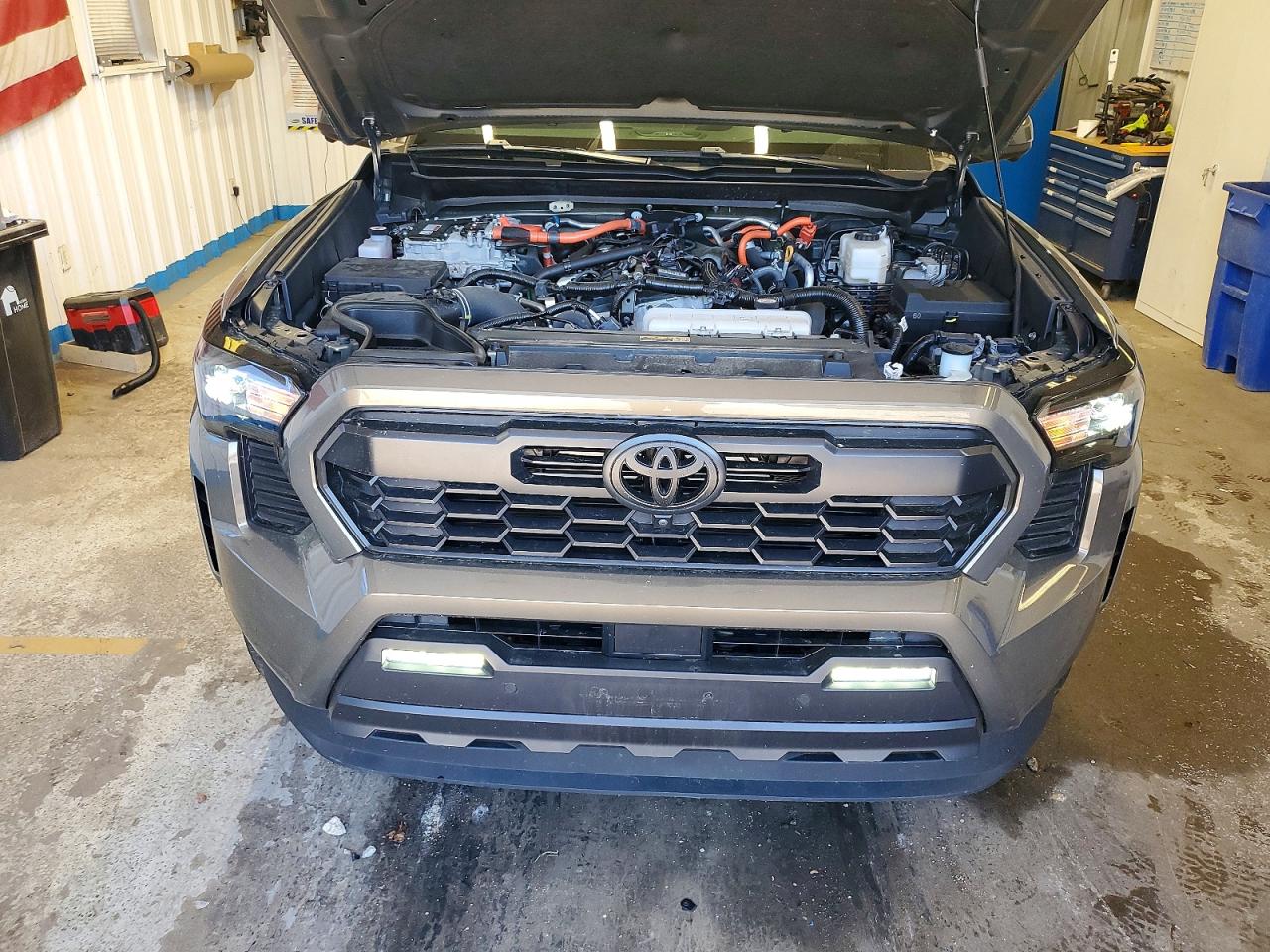 2024 TOYOTA TACOMA TRD SPORT HV photo 11