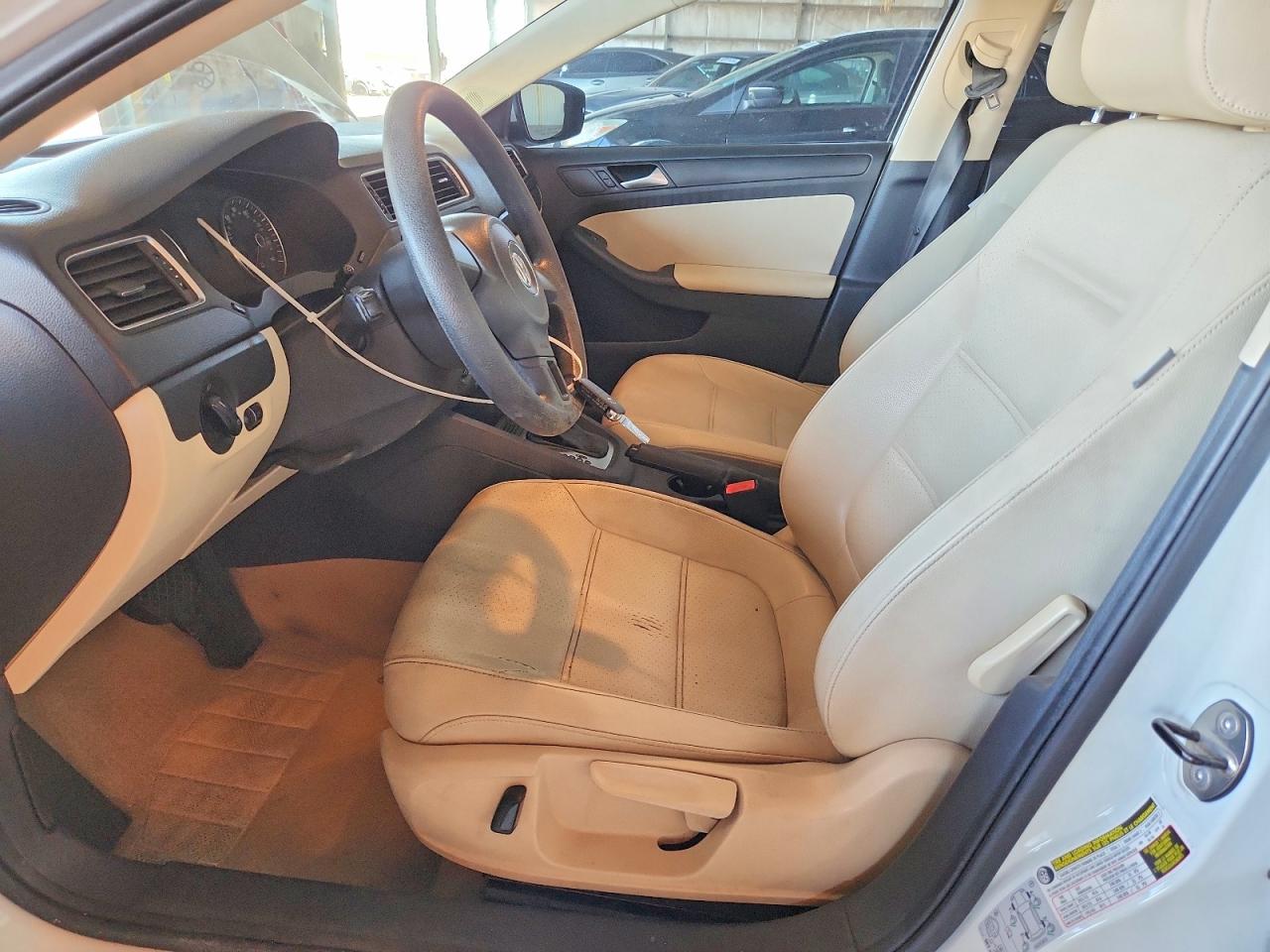 2014 VOLKSWAGEN JETTA SE photo 13