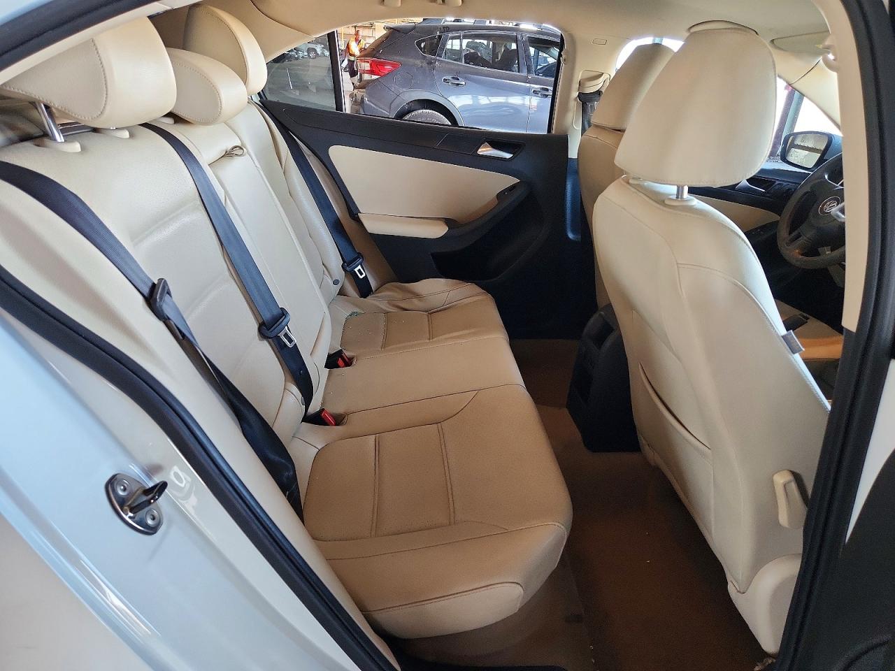 2014 VOLKSWAGEN JETTA SE photo 19