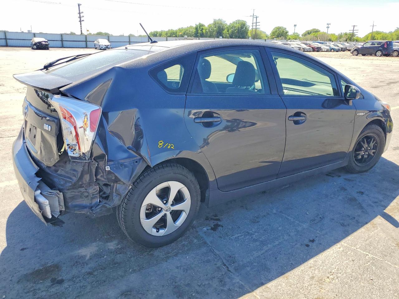 2014 TOYOTA PRIUS TWO photo 5
