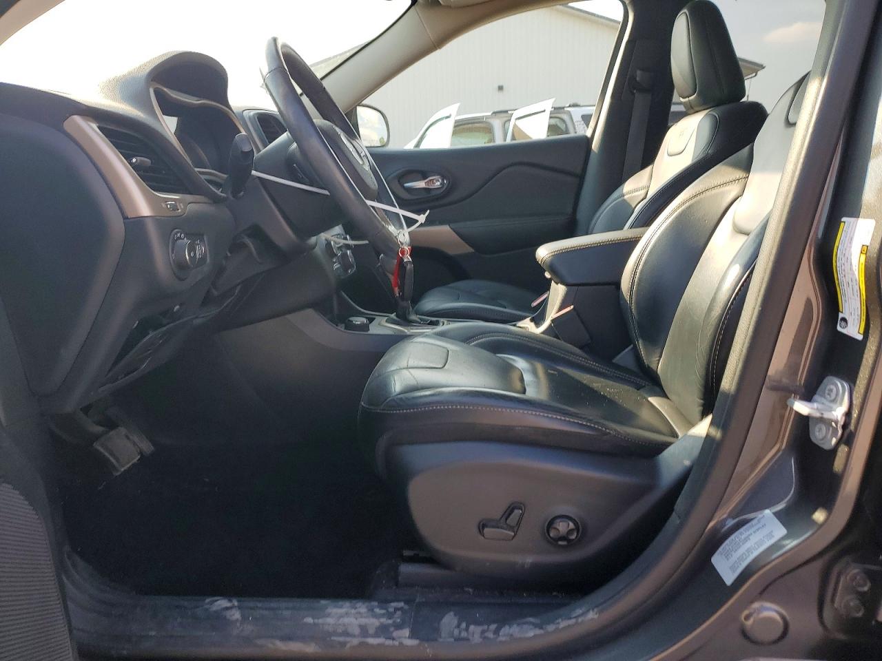 2017 JEEP CHEROKEE LIMITED photo 13