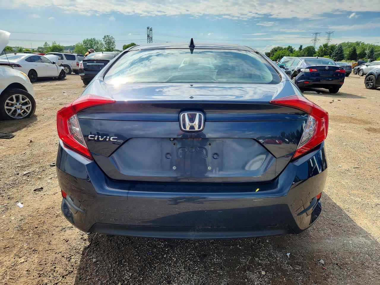 2017 HONDA CIVIC EX photo 11