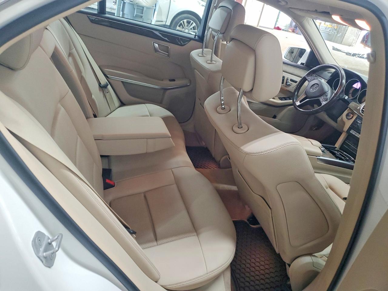 2016 MERCEDES-BENZ E 350 photo 19
