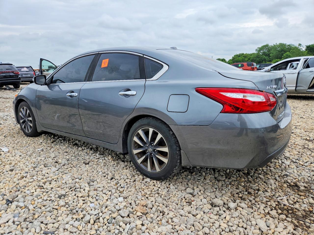 2016 NISSAN ALTIMA 2.5 SV photo 4