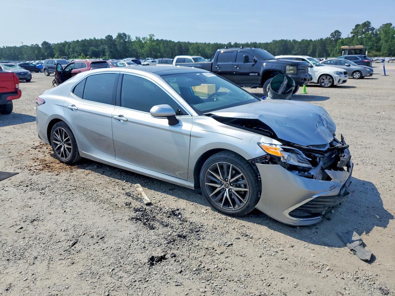 2023 TOYOTA CAMRY XLE photo 10
