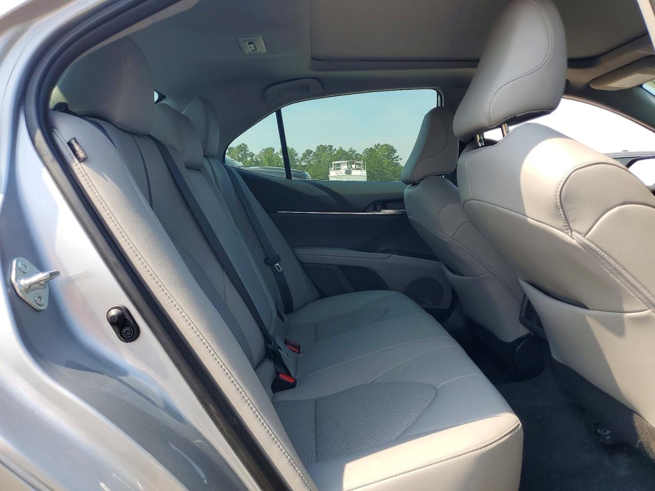2023 TOYOTA CAMRY XLE photo 28