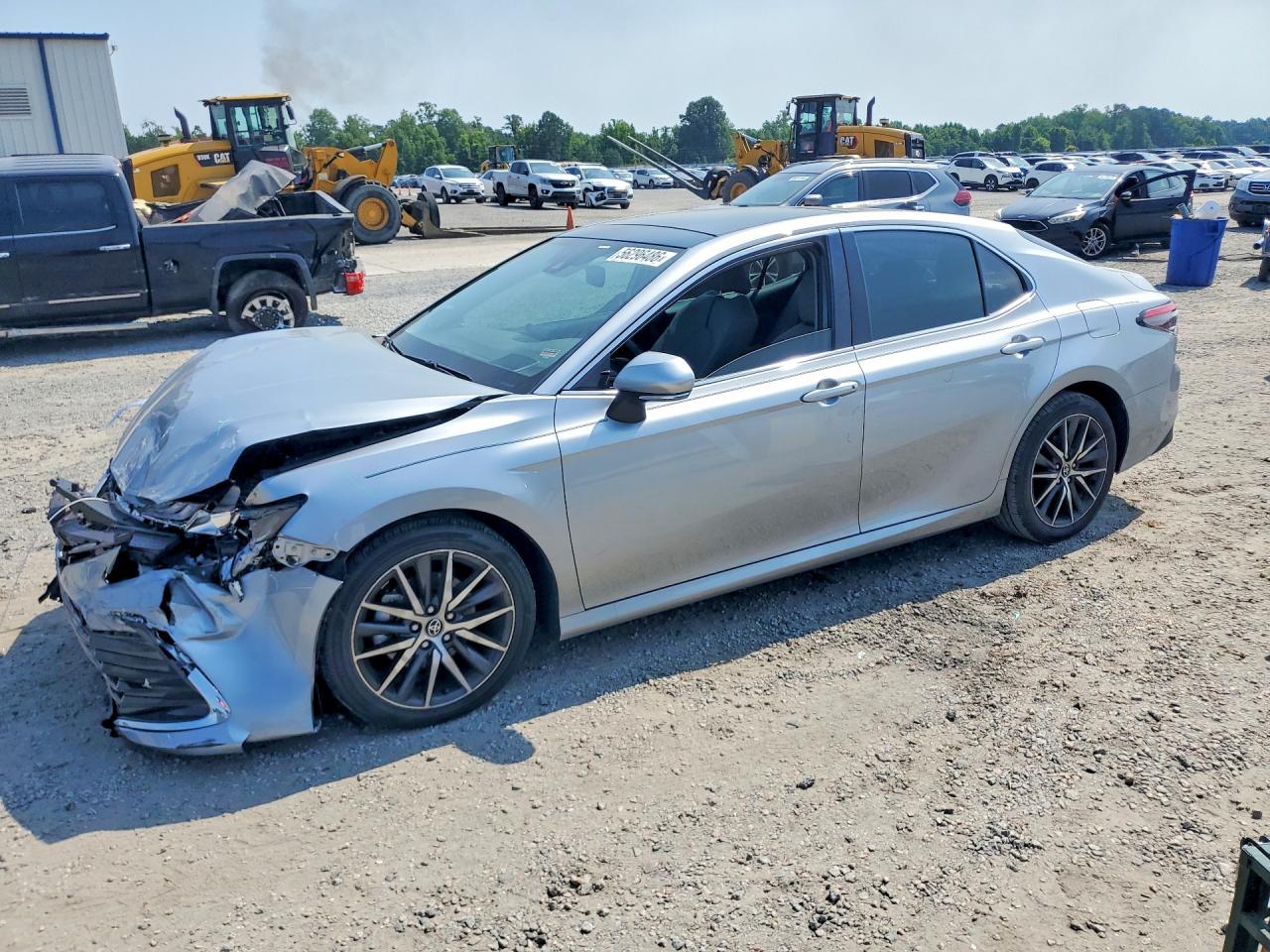 2023 TOYOTA CAMRY