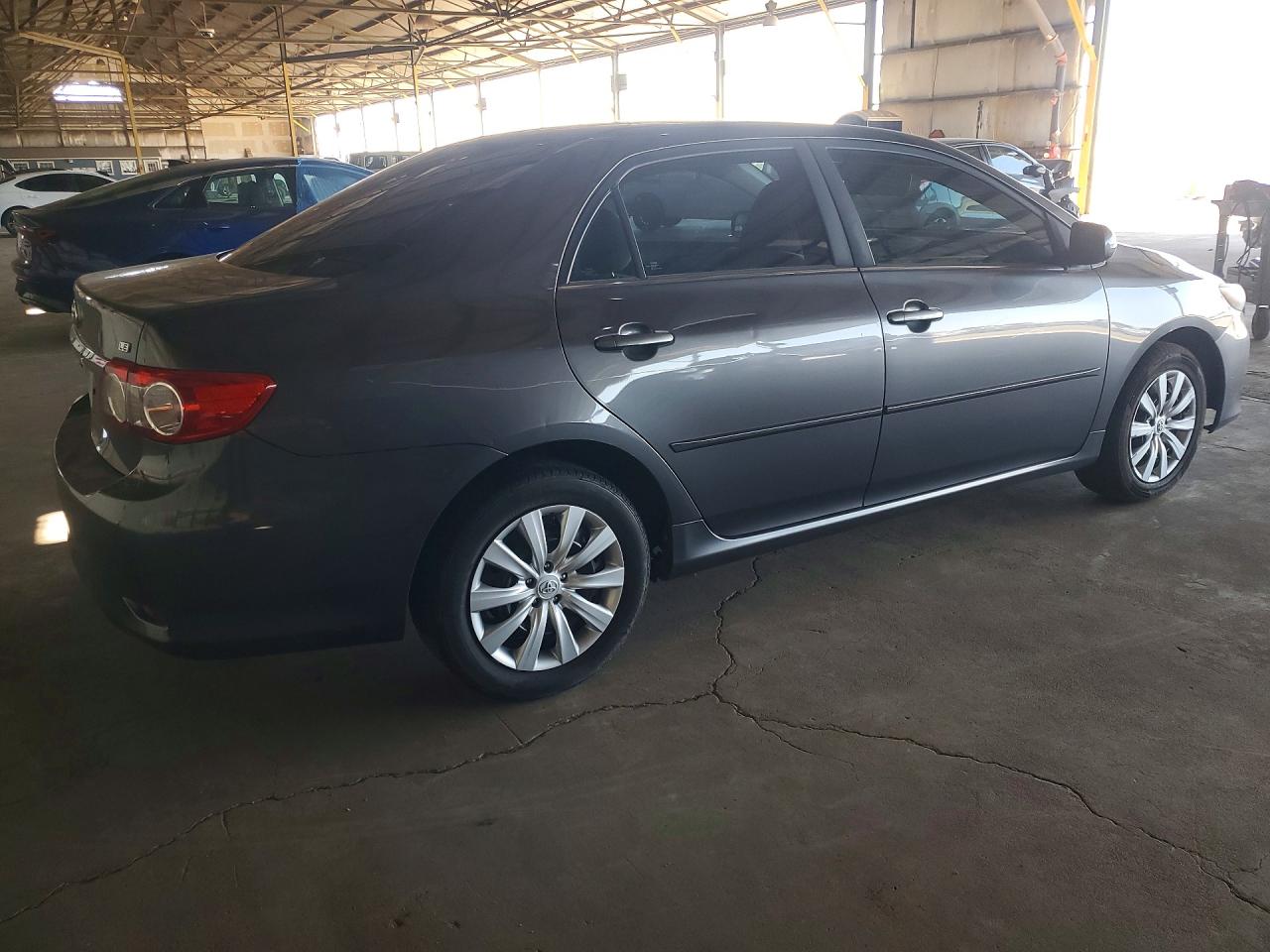 2013 TOYOTA COROLLA LE photo 7
