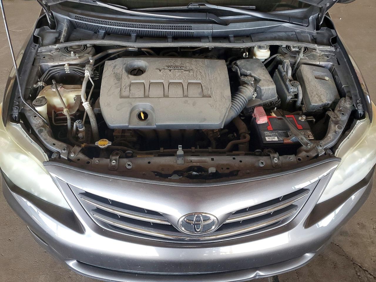 2013 TOYOTA COROLLA LE photo 31