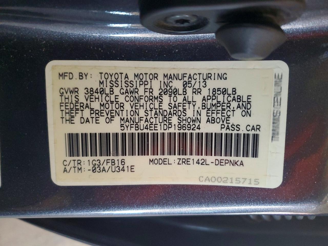 2013 TOYOTA COROLLA LE photo 34