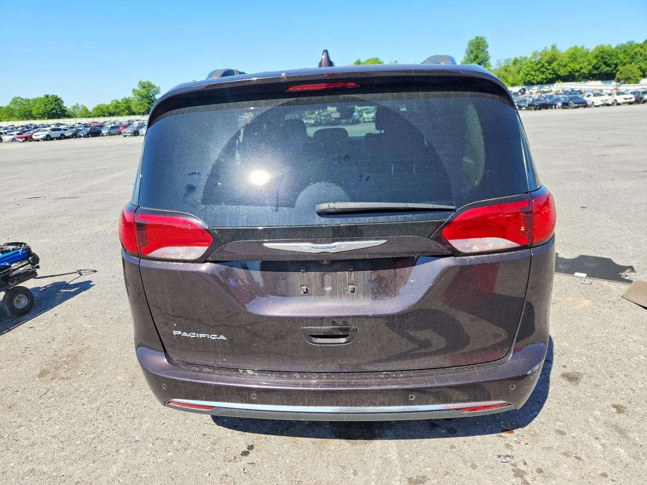 2019 CHRYSLER PACIFICA TOURING L photo 16