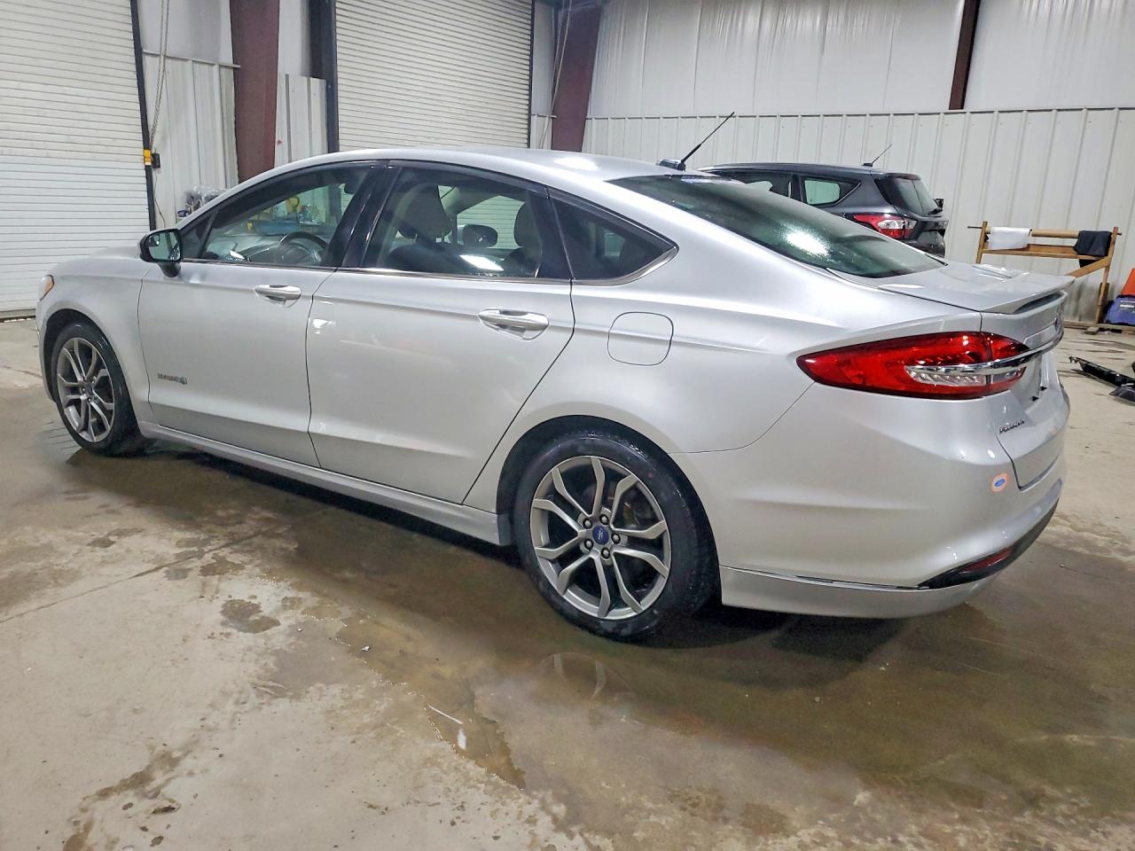 2017 FORD FUSION SE HYBRID photo 3