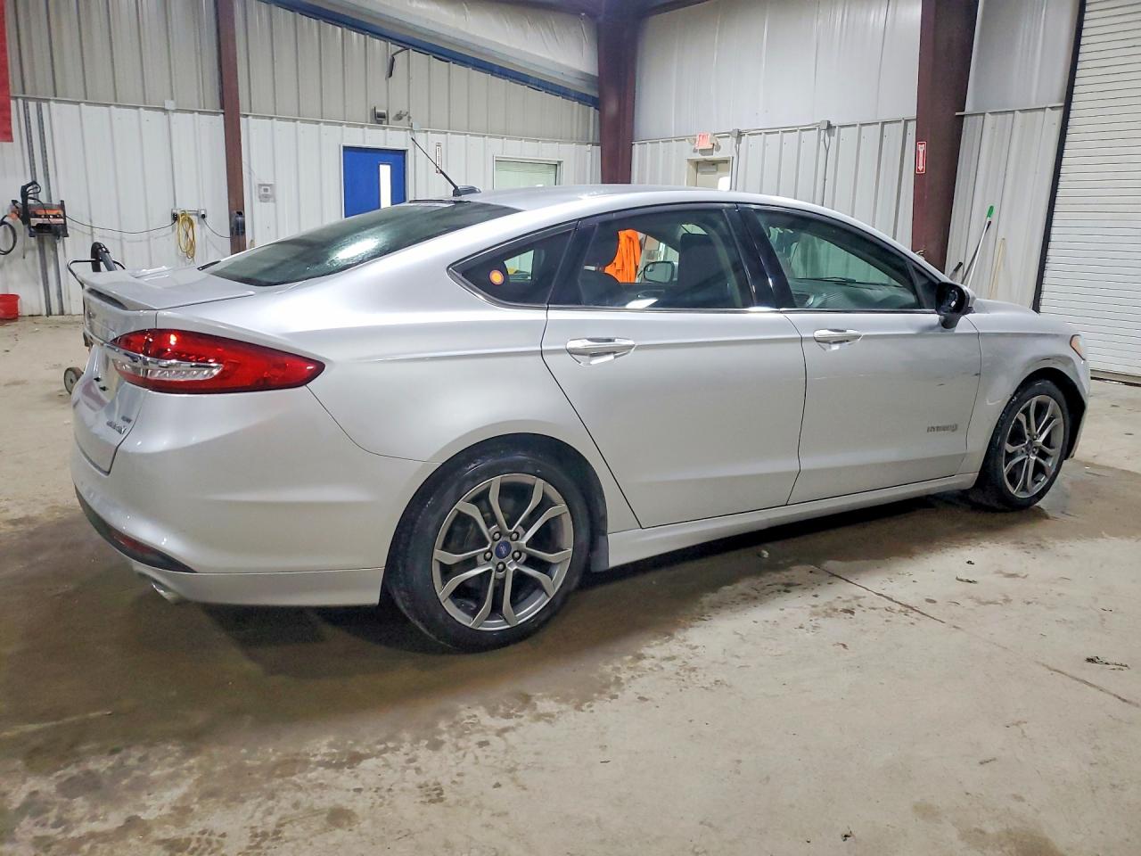 2017 FORD FUSION SE HYBRID photo 5