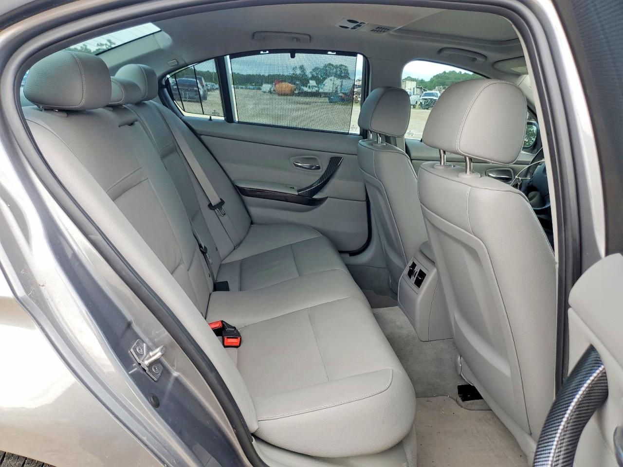 2011 BMW 328 XI photo 28