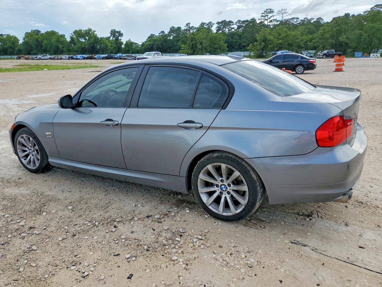 2011 BMW 328 XI photo 4