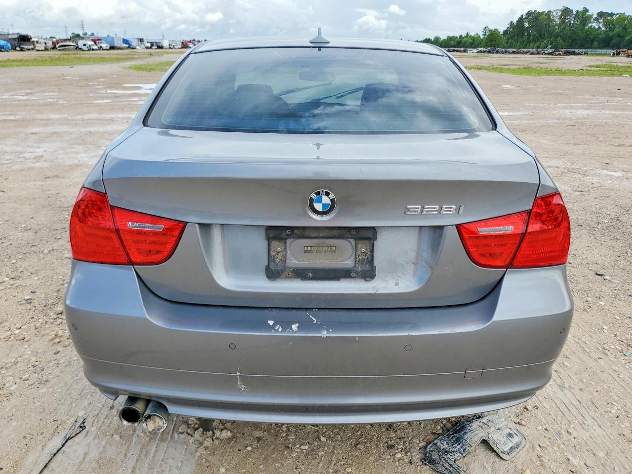 2011 BMW 328 XI photo 16