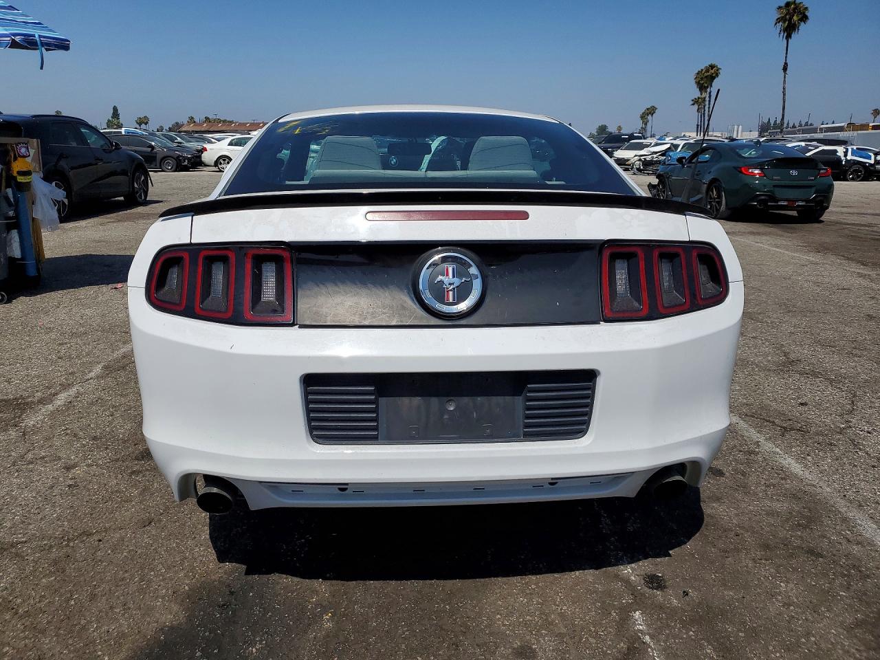 2014 FORD MUSTANG photo 11