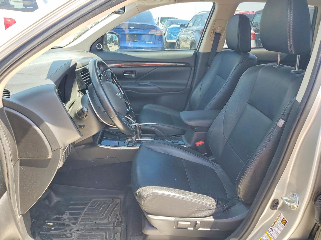 2018 MITSUBISHI OUTLANDER SE photo 19
