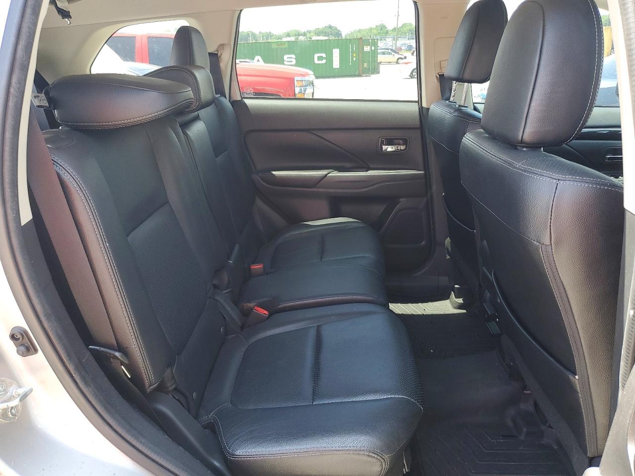 2018 MITSUBISHI OUTLANDER SE photo 31
