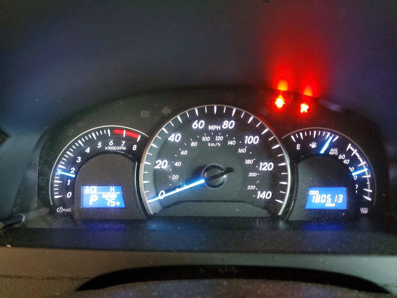 2015 TOYOTA CAMRY LE photo 25
