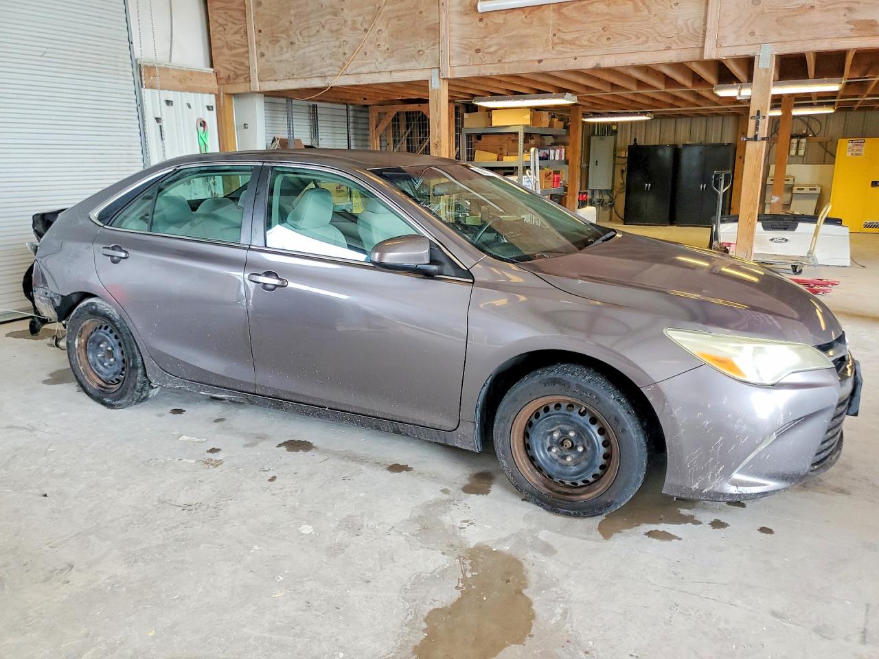 2015 TOYOTA CAMRY LE photo 10