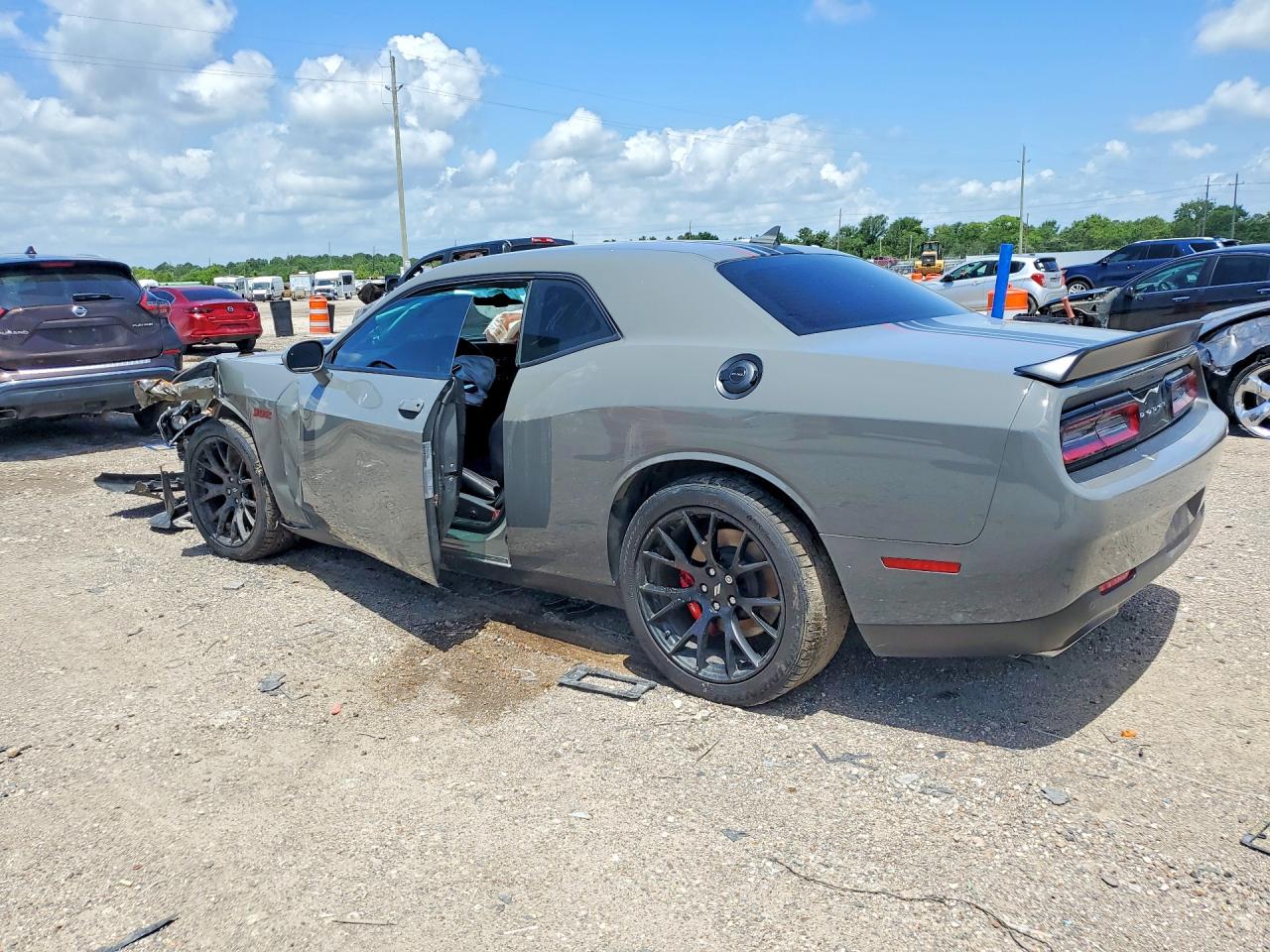 2023 DODGE CHALLENGER R photo 2