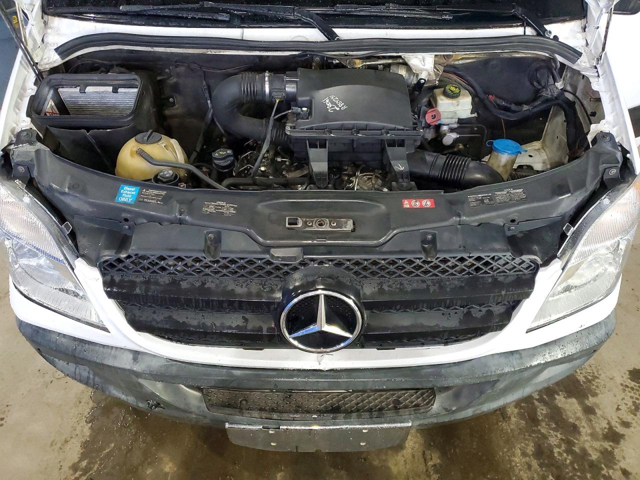 2011 MERCEDES-BENZ SPRINTER 2500 photo 23