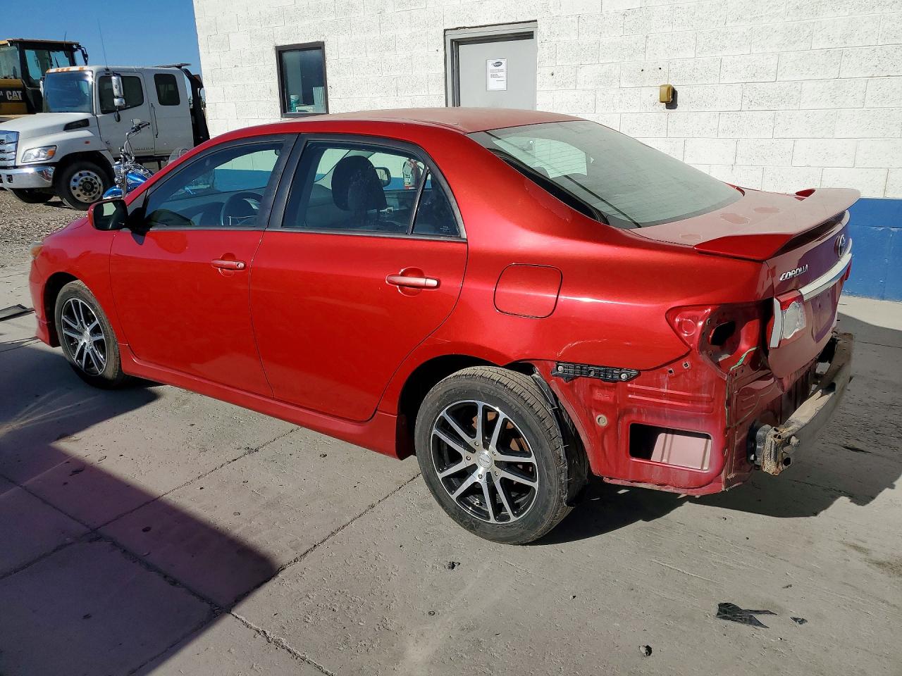2013 TOYOTA COROLLA S photo 2