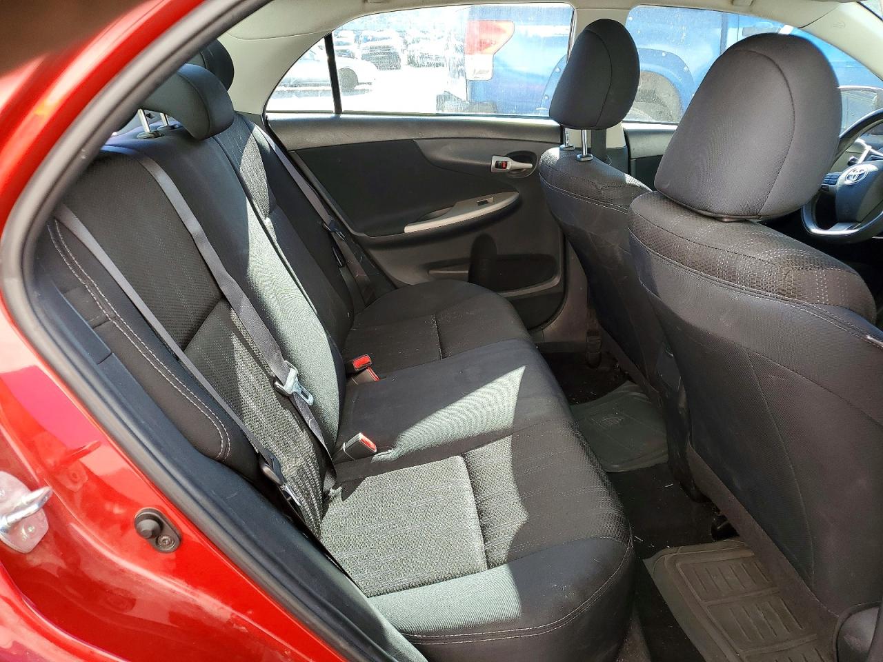 2013 TOYOTA COROLLA S photo 10