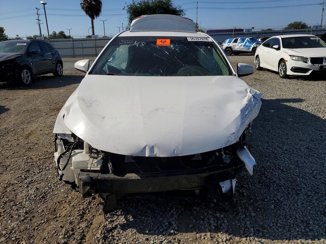 2017 TOYOTA CAMRY SE photo 21