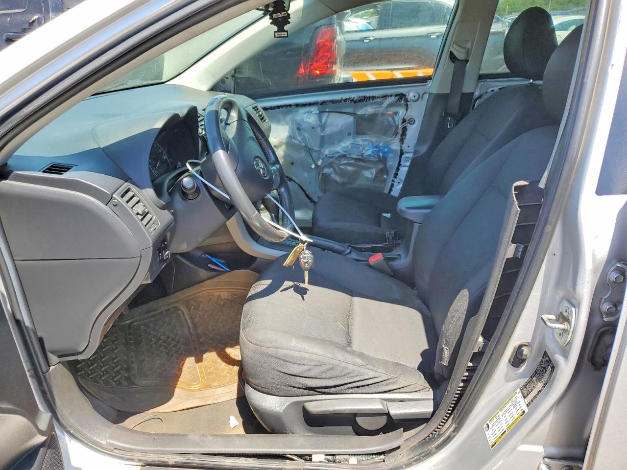 2009 TOYOTA COROLLA S photo 13
