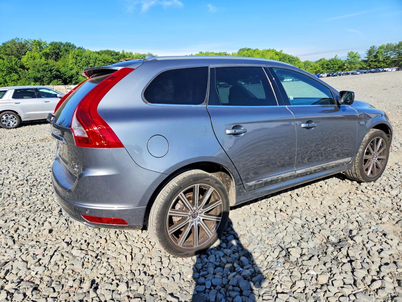 2017 VOLVO XC60 T6 INSCRIPTION photo 5