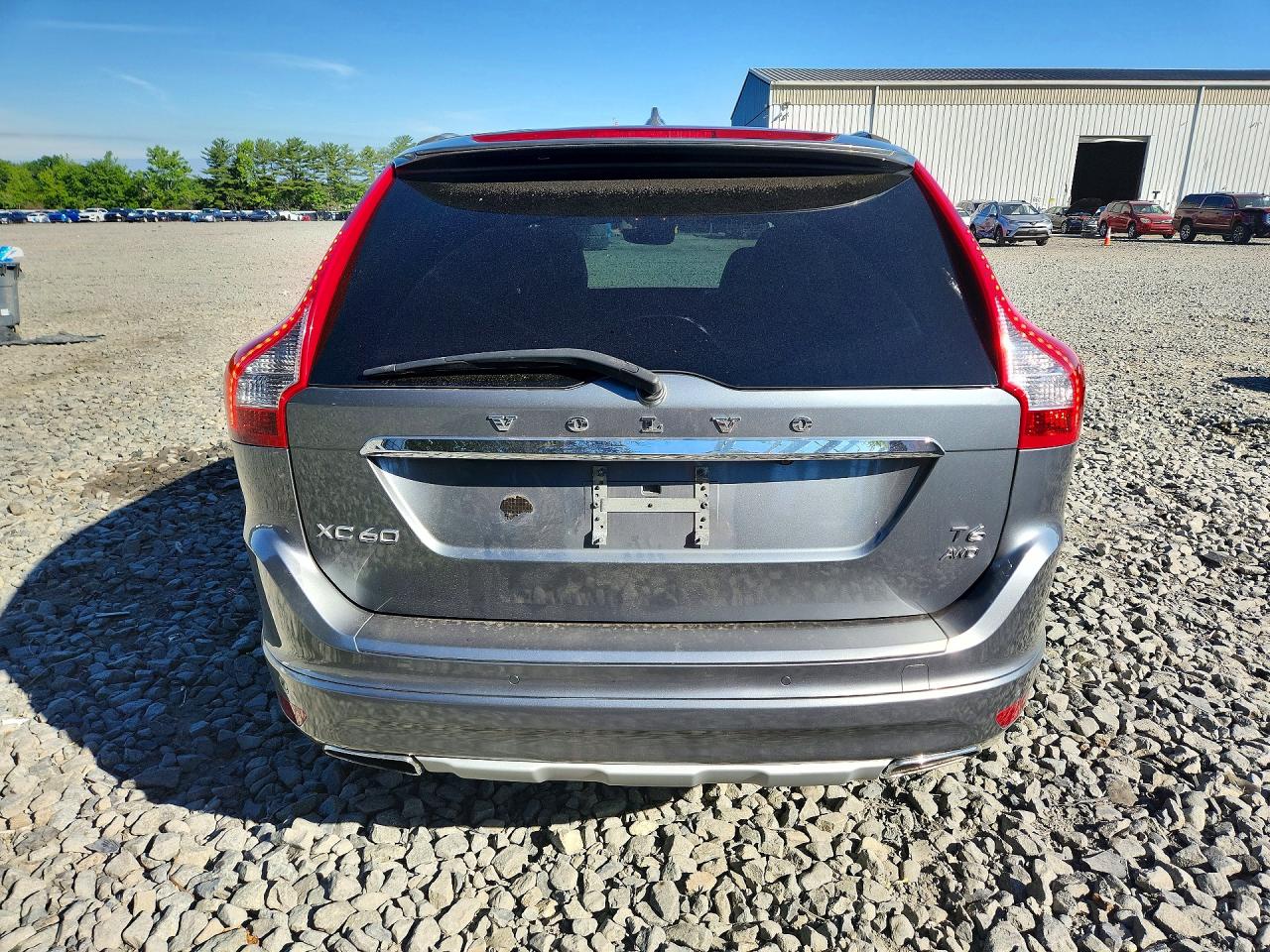 2017 VOLVO XC60 T6 INSCRIPTION photo 11